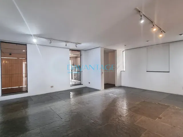 Casa com 207m², para alugar, no bairro Real Parque em São Paulo