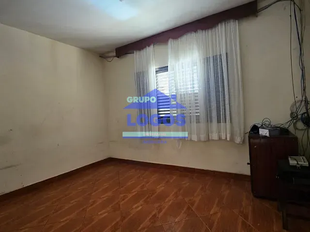 Casa com 360m² 4 quartos e 1 banheiro, à venda, no bairro Lourdes em João Monlevade