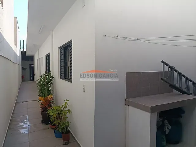 Casa 2 quartos e 2 banheiros, à venda, no bairro Jardim Santa Esmeralda em Sorocaba