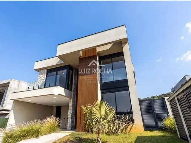 Casa 4 quartos e 5 banheiros, à venda, no bairro Alphaville em Santana de Parnaíba