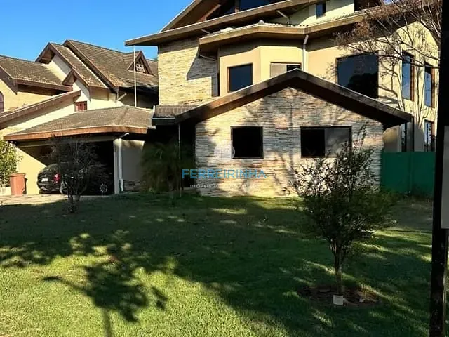 Casa com 800m² 4 quartos e 4 banheiros, à venda ou para alugar, no bairro Conjunto Residencial Esplanada do Sol em São José dos Campos