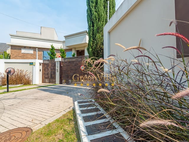 Casa com 312m² 3 quartos e 5 banheiros, à venda, no bairro Bacacheri em Curitiba