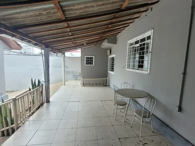 Casa 1 quarto e 2 banheiros, para alugar, no bairro Cidade Jardim em São José dos Pinhais