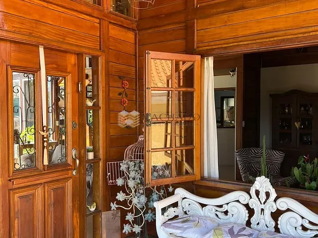 Casa com 500m² 4 quartos e 4 banheiros, para alugar, no bairro Caxambu em Jundiaí