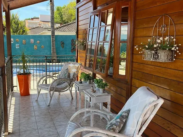 Casa com 500m² 4 quartos e 4 banheiros, para alugar, no bairro Caxambu em Jundiaí
