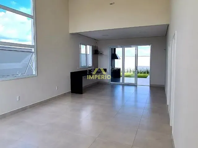 Casa com 306m² 3 quartos e 2 banheiros, à venda, no bairro Residencial Reserva Central Parque em Salto