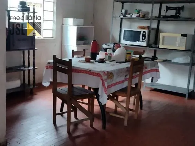 Casa com 300m² 3 quartos e 1 banheiro, à venda, no bairro Vila Antônio Augusto Luiz em Caçapava