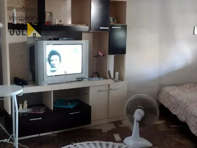 Casa com 300m² 3 quartos e 1 banheiro, à venda, no bairro Vila Antônio Augusto Luiz em Caçapava