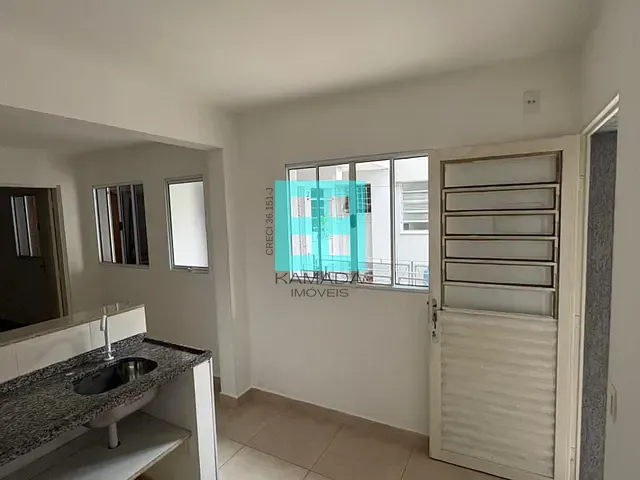 Casa 1 quarto e 1 banheiro, para alugar, no bairro Rochdale em Osasco