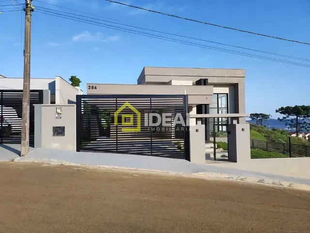 Casa 3 quartos e 3 banheiros, para alugar, no bairro São Cristóvão em Concórdia