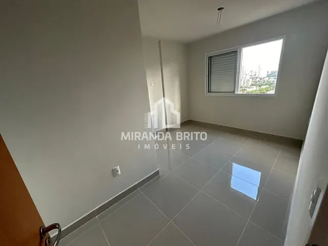 Casa 2 quartos e 2 banheiros, à venda, no bairro Vila Rosa em Goiânia