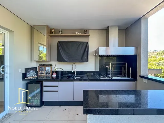 Casa 4 quartos e 6 banheiros, à venda, no bairro Marambaia em Vinhedo