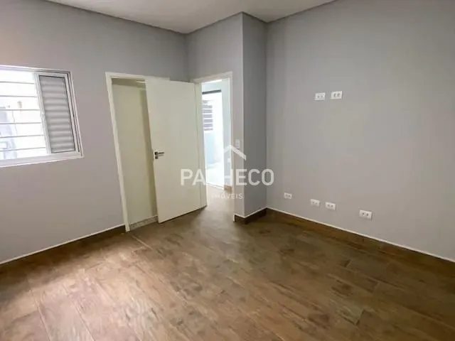 Casa com 150m² 3 quartos e 1 banheiro, à venda, no bairro Vila Mollon IV em Santa Bárbara D'Oeste