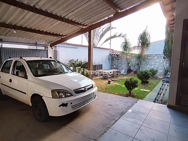 Casa 3 quartos e 3 banheiros, à venda, no bairro Residencial Flamboyant em Anápolis