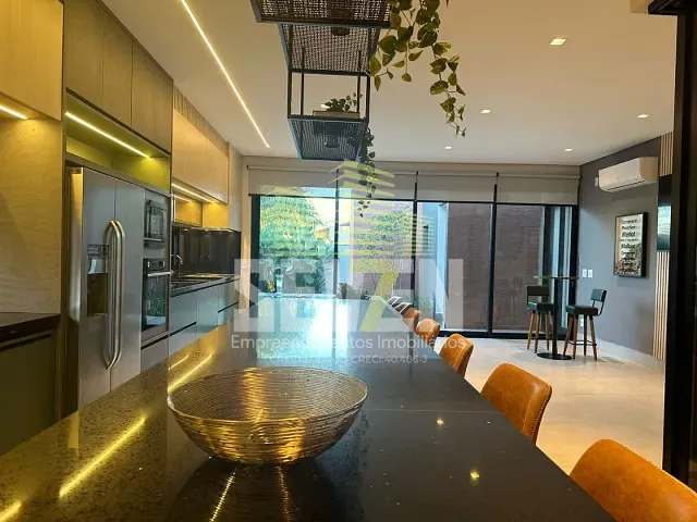 Casa com 450m² 3 quartos e 4 banheiros, à venda, no bairro Residencial Lago Sul em Bauru