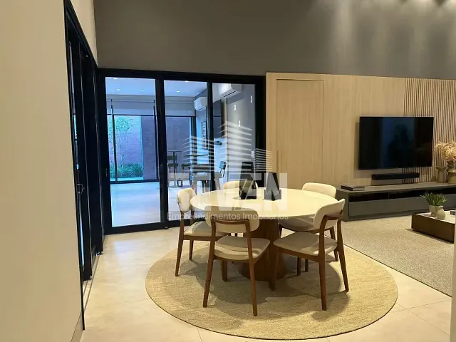 Casa com 450m² 3 quartos e 4 banheiros, à venda, no bairro Residencial Lago Sul em Bauru