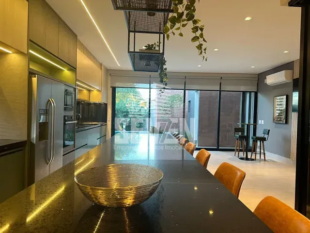 Casa com 450m² 3 quartos e 4 banheiros, à venda, no bairro Residencial Lago Sul em Bauru
