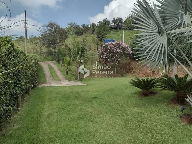 Casa com 1000m² 2 quartos e 2 banheiros, à venda, no bairro Cantagalo em Três Rios