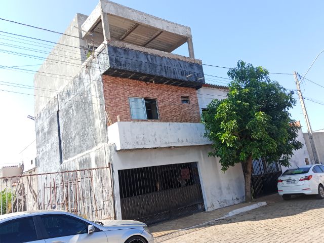 Casa com 200m² 6 quartos e 3 banheiros, à venda, no bairro Ponte Alta Norte (Gama) em Brasília
