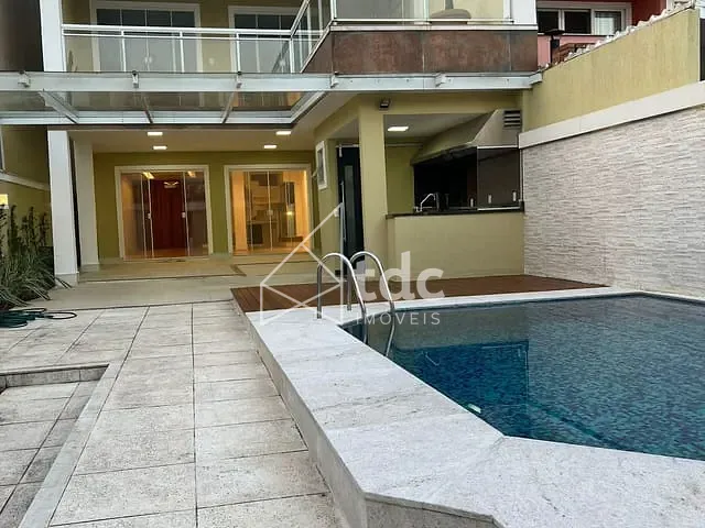 Casa 5 quartos e 6 banheiros, para alugar, no bairro Barra da Tijuca em Rio de Janeiro