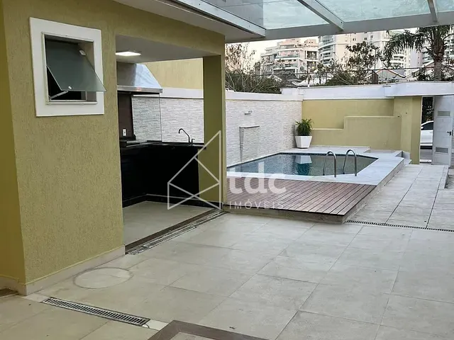 Casa 5 quartos e 6 banheiros, para alugar, no bairro Barra da Tijuca em Rio de Janeiro