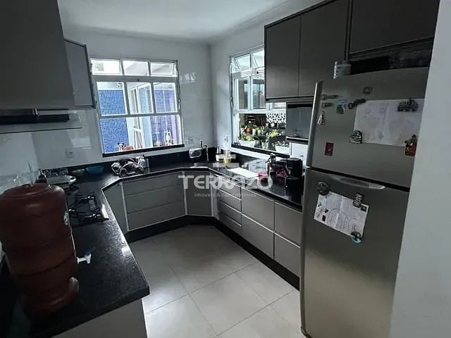 Casa com 304m² 3 quartos e 3 banheiros, à venda, no bairro Roma em Volta Redonda
