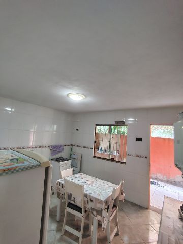 Casa 2 quartos e 1 banheiro, à venda, no bairro Loteamento Extensão do Serramar em Rio das Ostras