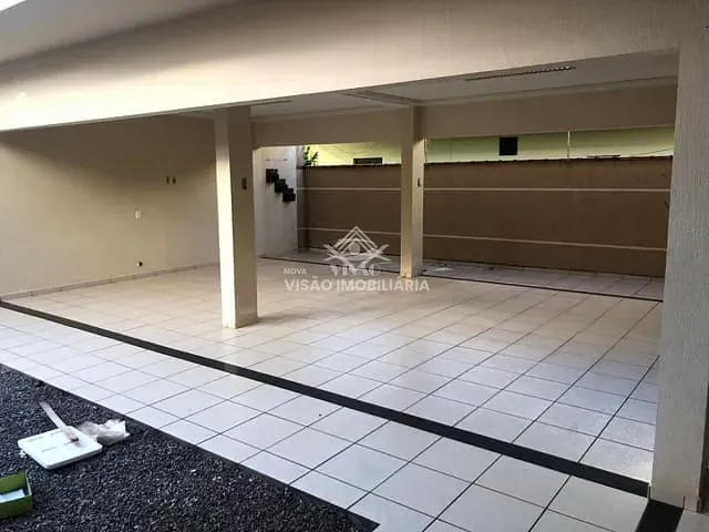 Casa com 498m² 4 quartos e 2 banheiros, à venda, no bairro Jardim Paraíso em Sinop