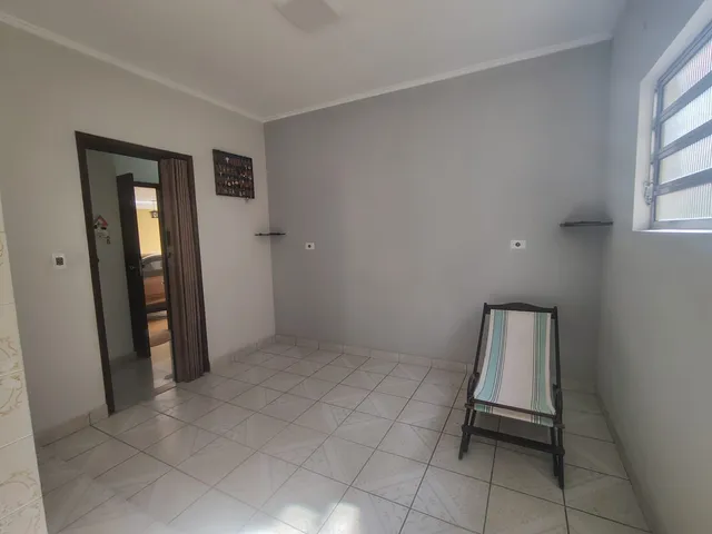 Casa com 300m² 3 quartos e 2 banheiros, à venda, no bairro Parque Oratório em Santo André