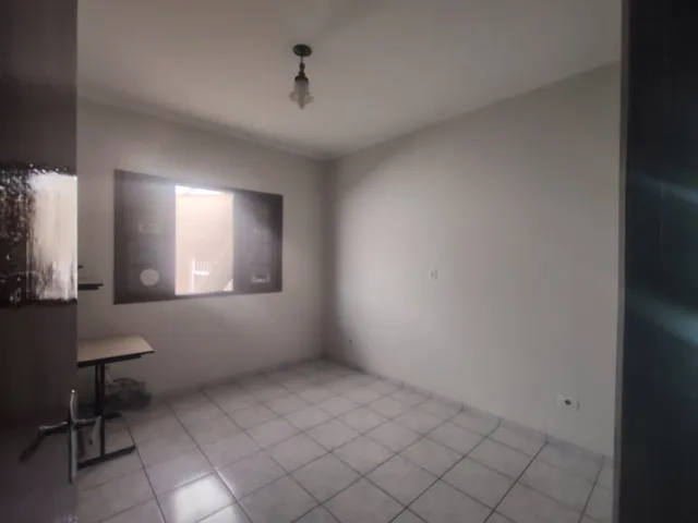 Casa com 300m² 3 quartos e 2 banheiros, à venda, no bairro Parque Oratório em Santo André