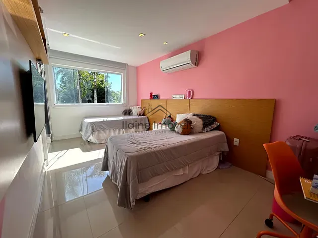 Casa com 300m² 5 quartos e 7 banheiros, à venda, no bairro Barra da Tijuca em Rio de Janeiro