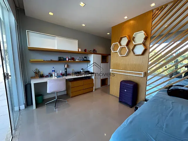 Casa com 300m² 5 quartos e 7 banheiros, à venda, no bairro Barra da Tijuca em Rio de Janeiro