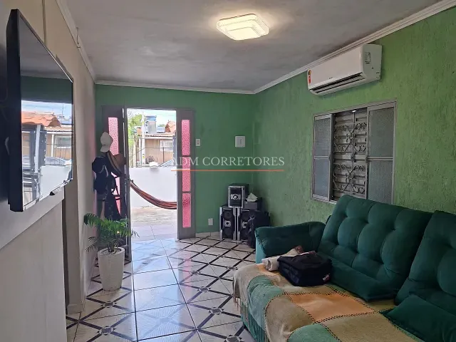 Casa 3 quartos e 3 banheiros, à venda, no bairro Parque Granja Esperança em Cachoeirinha