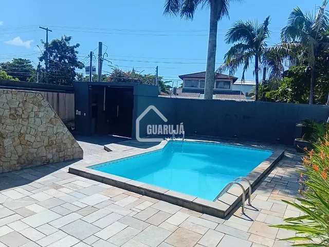 Casa com 287m² 3 quartos e 4 banheiros, para alugar, no bairro Enseada em Guarujá