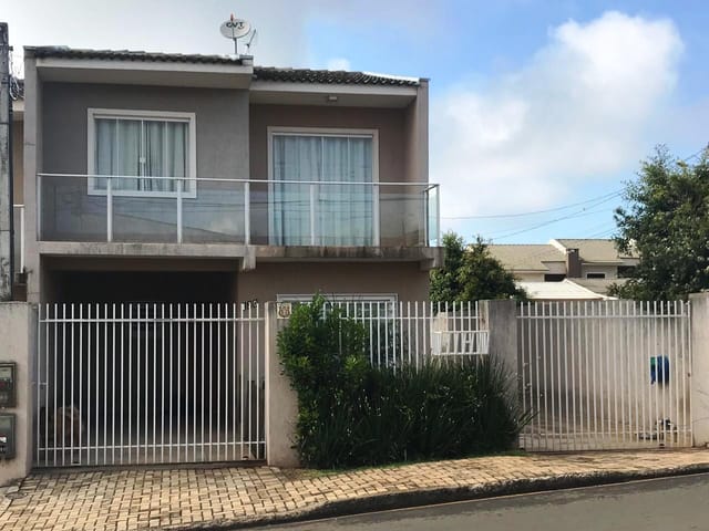 Casa com 112m² 3 quartos e 3 banheiros, à venda, no bairro Oficinas em Ponta Grossa