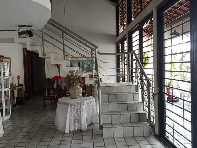 Casa com 2400m² 5 quartos e 1 banheiro, à venda, no bairro Planalto em Teresina