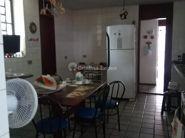 Casa com 2400m² 5 quartos e 1 banheiro, à venda, no bairro Planalto em Teresina