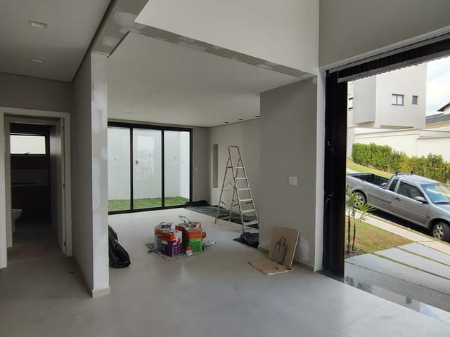 Casa com 270m² 4 quartos e 5 banheiros, à venda, no bairro Mogi Moderno em Mogi das Cruzes