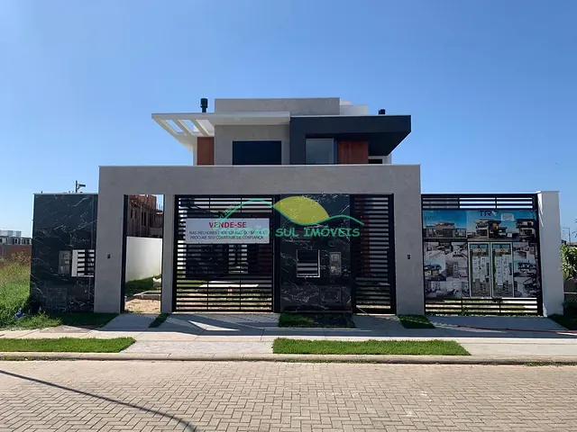 Casa 3 quartos e 4 banheiros, à venda, no bairro Campeche em Florianópolis