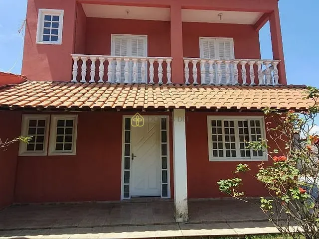 Casa com 360m² 3 quartos e 3 banheiros, à venda, no bairro Vila Pinheiro em Itatiaia