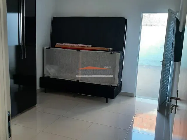 Casa 1 quarto e 1 banheiro, à venda, no bairro Parque São Bento em Sorocaba