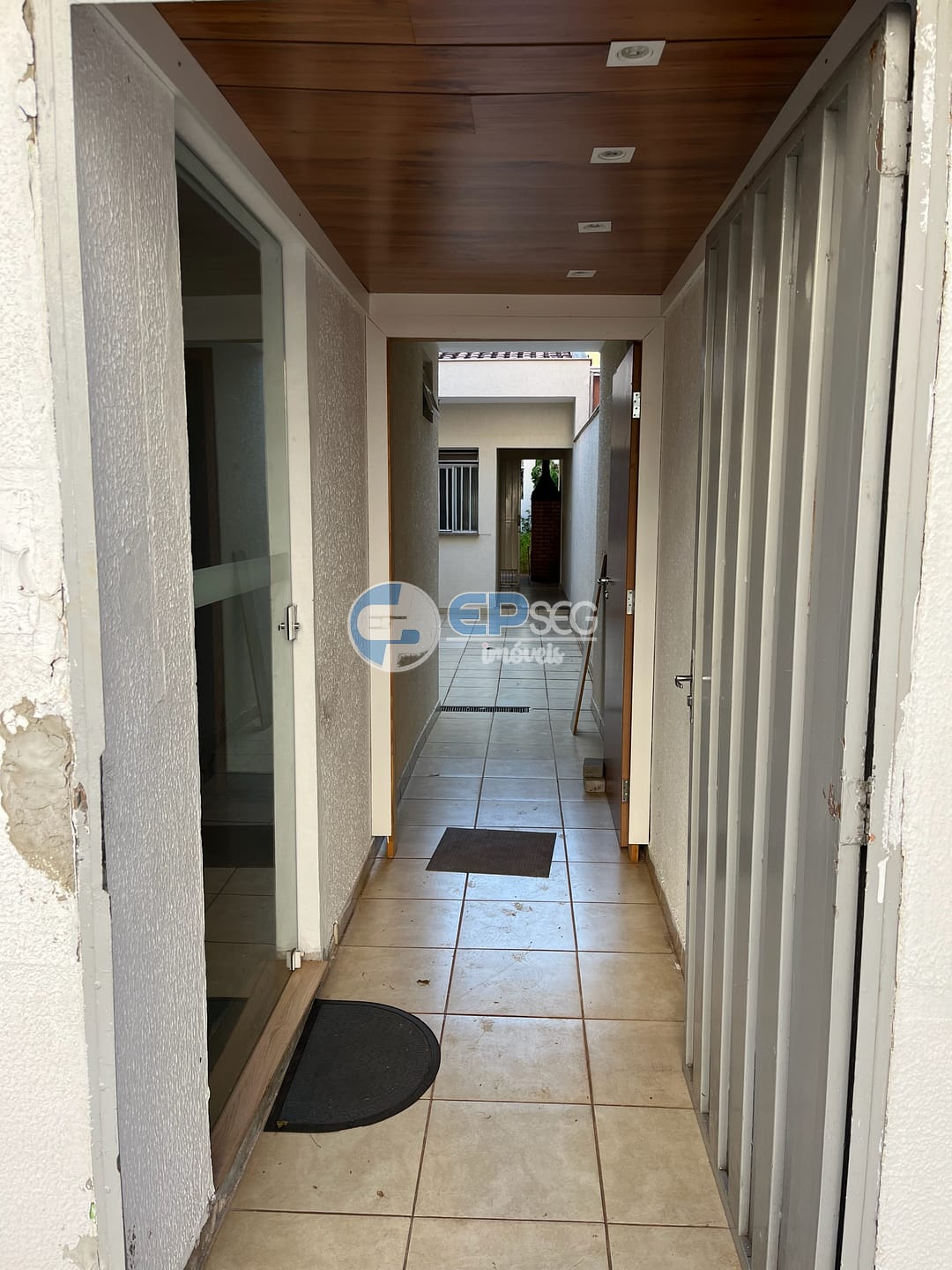 Casa, 1 quarto, 325 m² - Foto 2