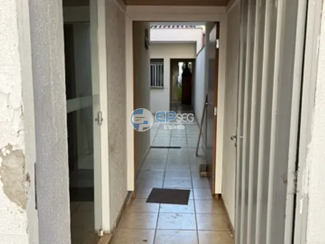 Casa com 300m², para alugar, no bairro Centro em Londrina