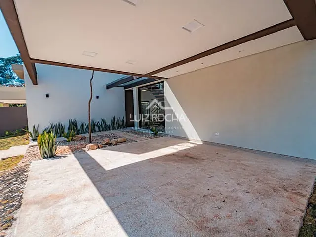 Casa com 570m² 4 quartos e 6 banheiros, à venda, no bairro Paisagem Renoir em Cotia