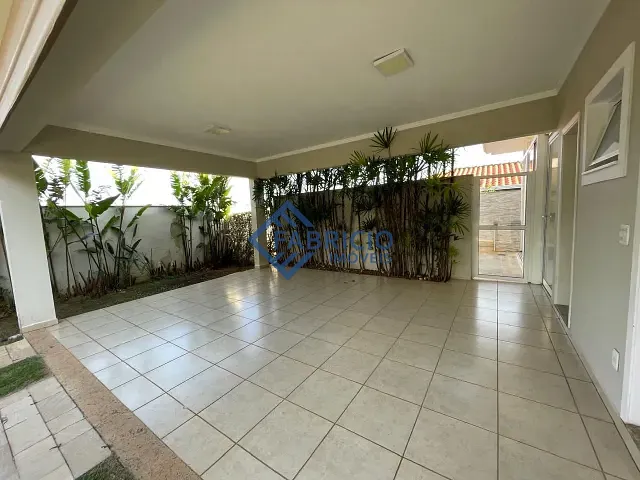 Casa com 372m² 3 quartos e 4 banheiros, à venda, no bairro Pinheirinho em Vinhedo