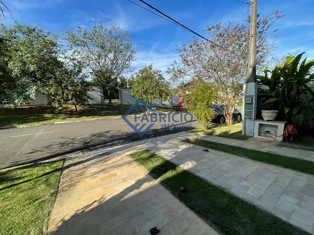 Casa com 372m² 3 quartos e 4 banheiros, à venda, no bairro Pinheirinho em Vinhedo