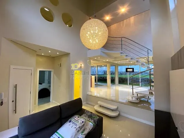 Casa com 360m² 3 quartos e 2 banheiros, para alugar, no bairro Pedra Branca em Palhoça