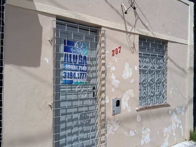 Casa 1 quarto e 1 banheiro, para alugar, no bairro Siqueira Campos em Aracaju