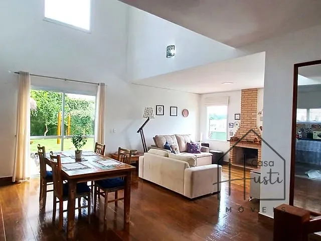 Casa com 527m² 3 quartos e 2 banheiros, à venda, no bairro Altos de São Roque - Ponderosa em São Roque