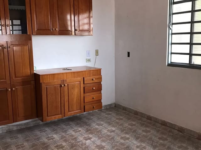 Casa com 200m² 2 quartos e 2 banheiros, à venda, no bairro Santa Clara em Campinas